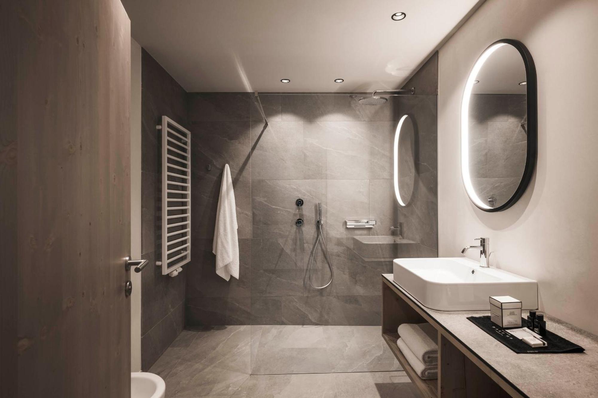 Hofergut Suites & Apartments Reischach Eksteriør bilde